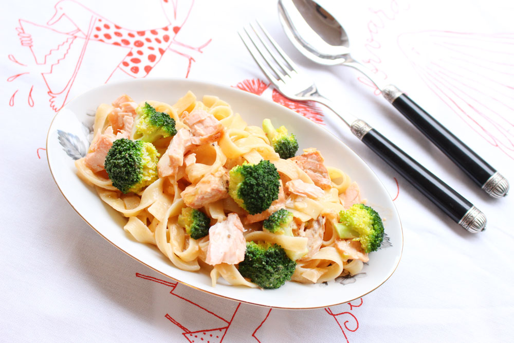 tagliatelle_cu_somon