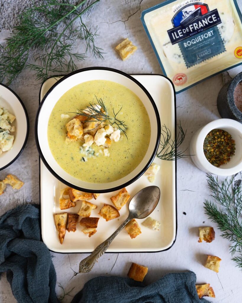 Supă cremă de dovlecei zucchini