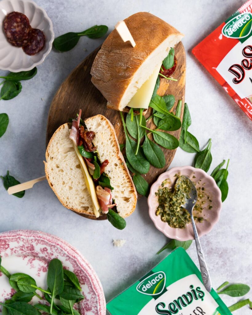 Sandvis cu emmentaler